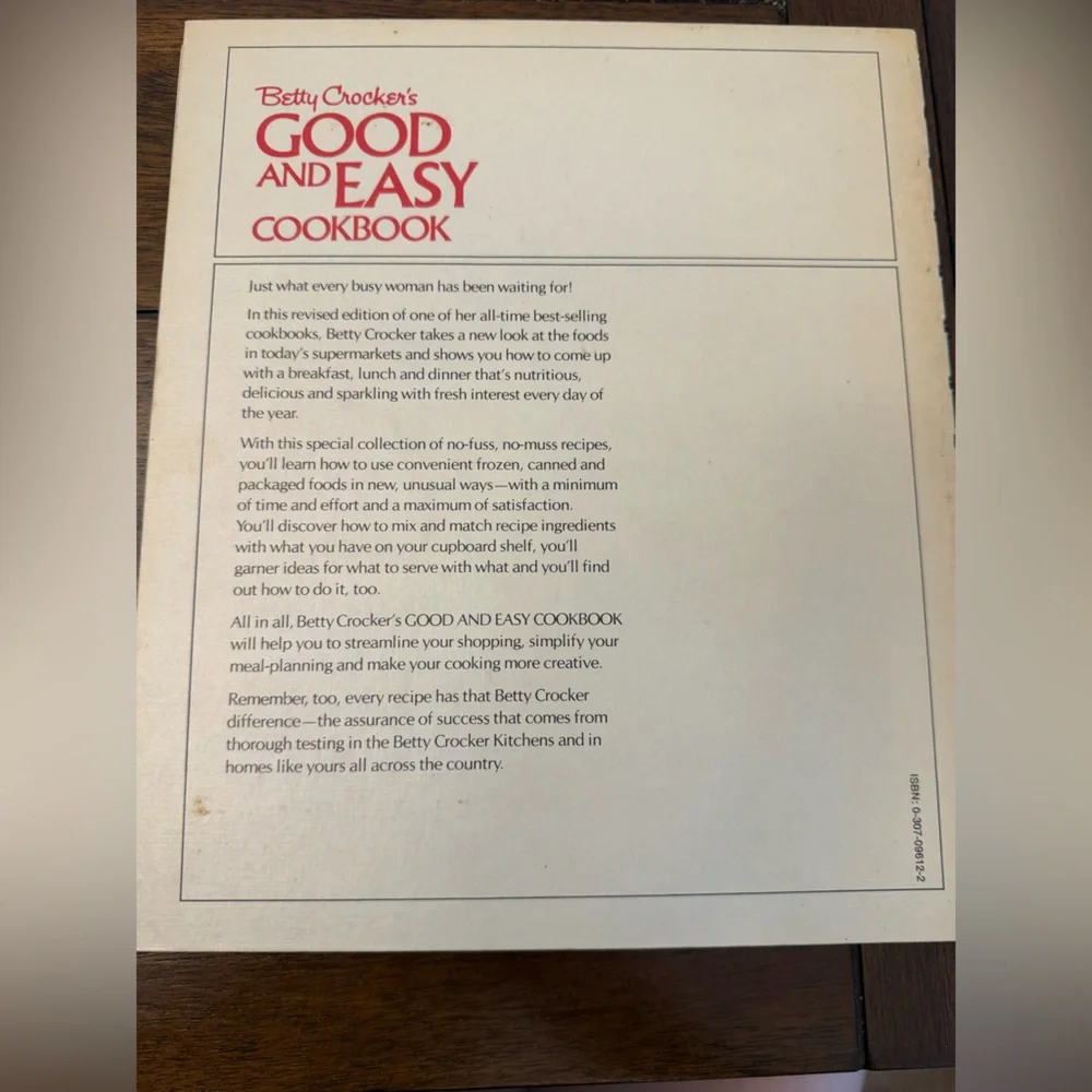 VINTAGE Betty Crocker's Good and Easy Cookbook